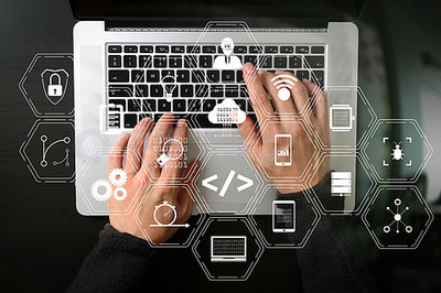 打字技術(shù)與計算機(jī)網(wǎng)絡(luò) 開發(fā)與服務(wù)的雙引擎