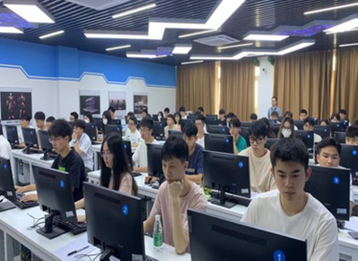 計算機應用技術與技術開發(fā) 驅動數(shù)字化時代的雙引擎